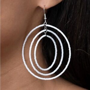 Elegant White Beaded Hoop Earrings. NIP.